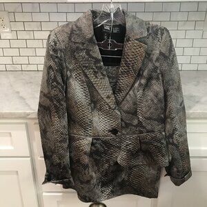 Worth Blazer Skirt Suit Womens 6 Snakeskin Textured Jacquard Jacket Set